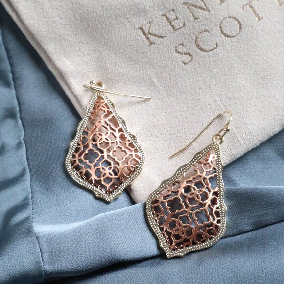 Kendra Scott Addie 🎀 Rose Gold Filigree Mix Earrings - Picture 2 of 2